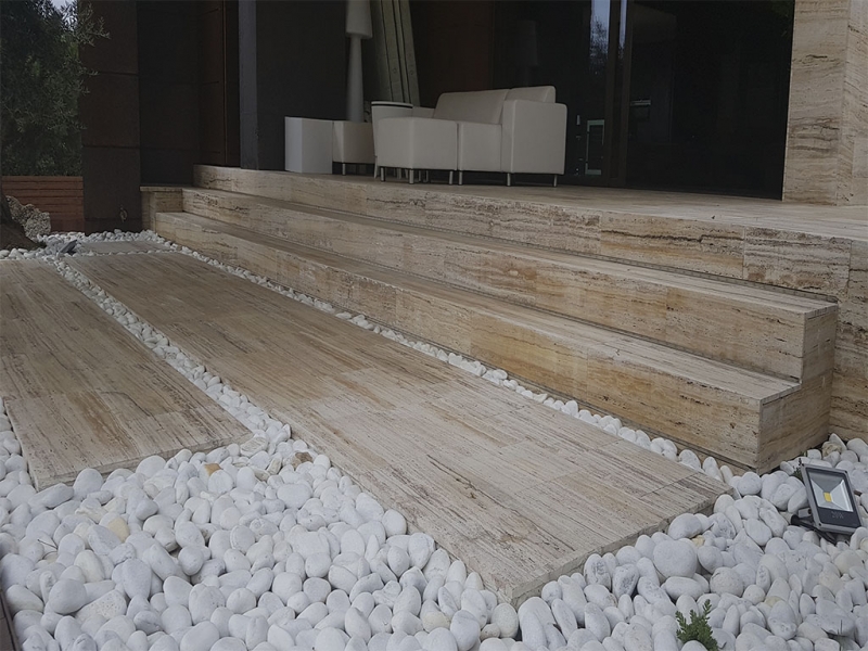 Suelos Exteriores Travertino - Margar Stone: Travertino Amarillo y mármoles