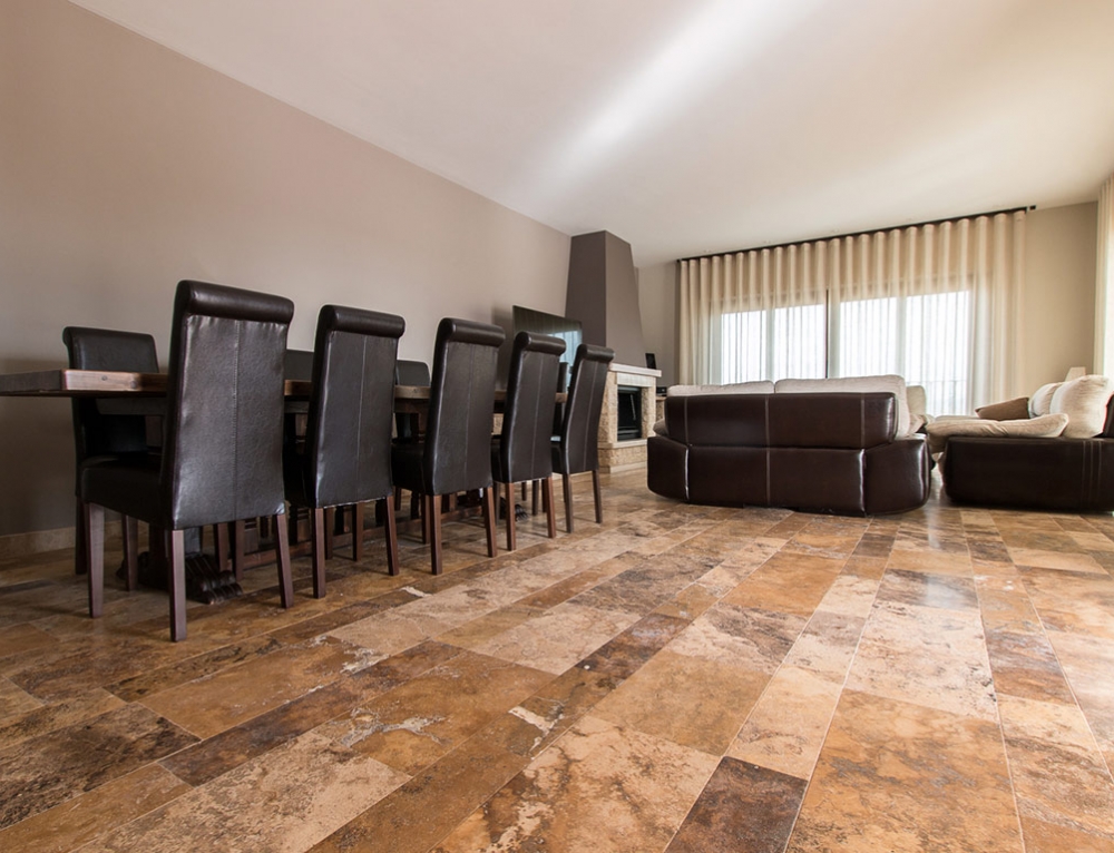 Pavimento travertino amarillo apomazado masilla formato largo